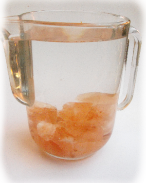 Vaso in vetro per soluzione satura + 1 kg sale rosa dell’Himalaya